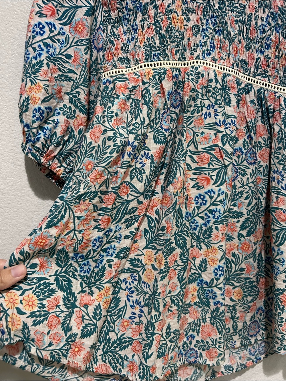 THML Anthro Floral Smocked Puff-Sleeve Top - Pink & Green NWOT - Picture 4 of 8